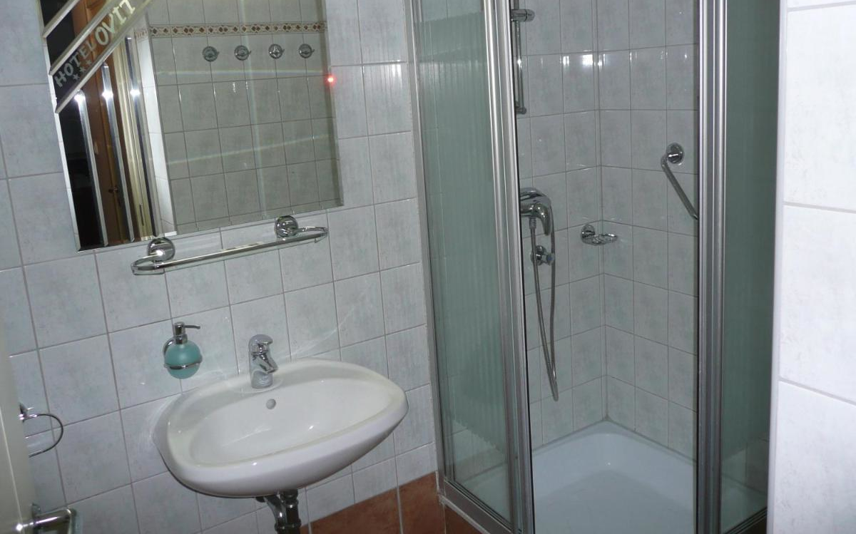 Hotel Ovit fürdőszoba