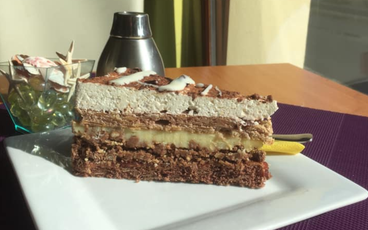 Jordanics Konditorei bietet hausgemachte Kuchen und Torten aus erstklassigen Zutaten an.