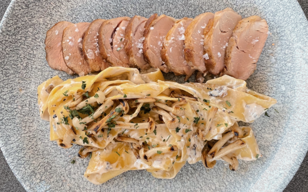 Pork tenderloin with mushroom papperdelle pasta in Kanyar Bárkonyha's selection.