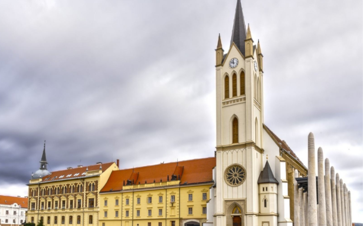 Die Kirche des Hauptplatzes in Keszthely