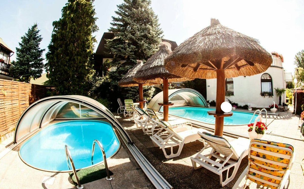 Steinhaus Bed & Breakfast - igazi trópusi hangulat a medence szélén