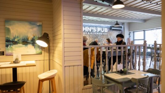 John’s Pub – Bar & Kitchen