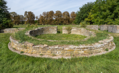 Tipp a majortól nem messze találhatóak a római kori erőd romjai, a Madárgyűrűző és Madármentő Állomás és a Kis-Balaton Látogatóközpont