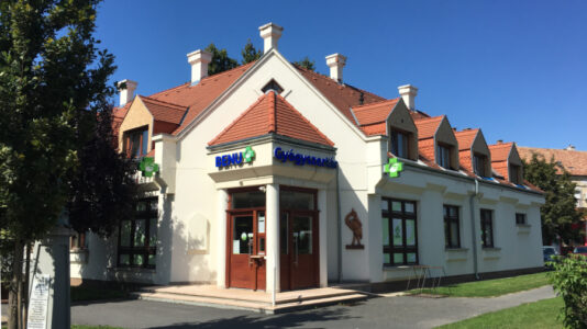 Benu Gyógyszertár Pelikán, Keszthely