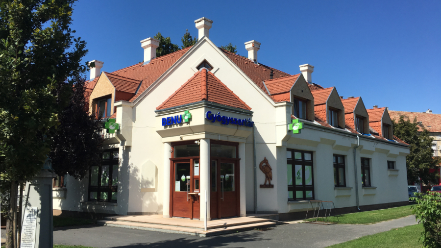 Benu Gyógyszertár Pelikán, Keszthely