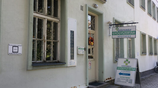Ezüstsirály Gyógyszertár, Keszthely