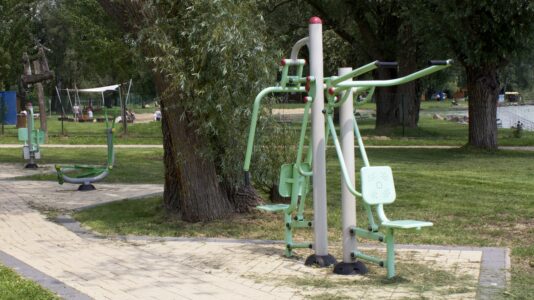 Fitneszpark és szabadtéri edzőterem Keszthelyen, Keszthelyi YachtKikötő