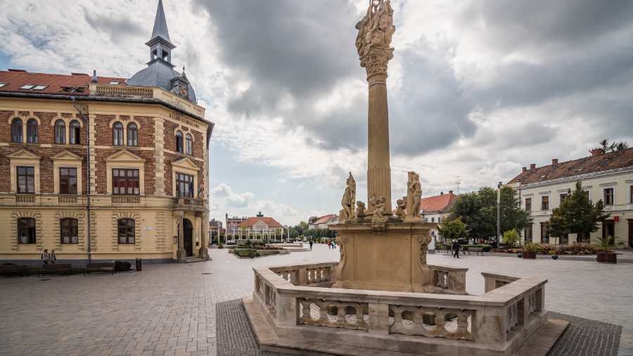 Szentháromság-szobor