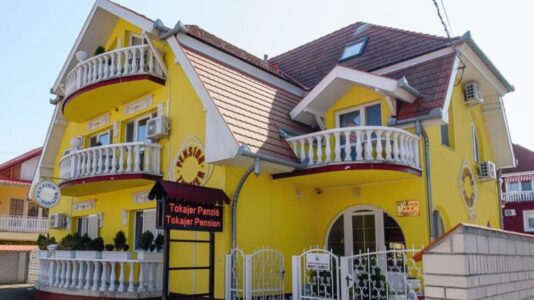 Tokajer Wellness Panzió ***